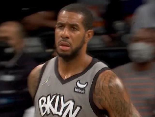 曼联主帅承受巨大压力（曼联主帅面临沉重压力）