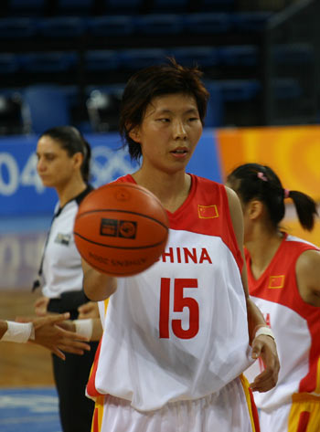 泰山功勋外援罗麦多重回省体，他曾在99年帮助球队夺得双冠王（99年助泰山双冠的功勋外援罗麦多重返省体）