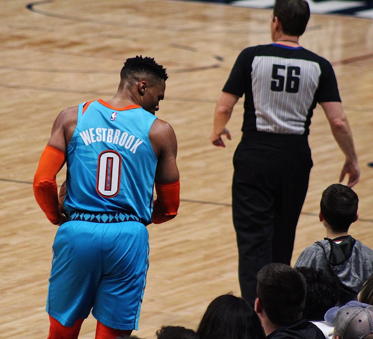 TA：桑切斯最近在逐渐进步，他已成为英超最可靠的门将之一（TA：桑切斯状态稳步提升，已跻身英超最稳健门将行列）