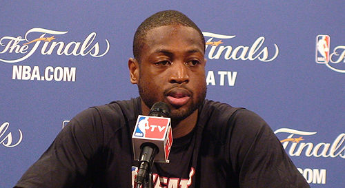 费迪南德：见到巴乔让我非常激动，那仿佛让我回到了童年时代（费迪南德：见到巴乔让我热血沸腾，仿佛瞬间回到童年）